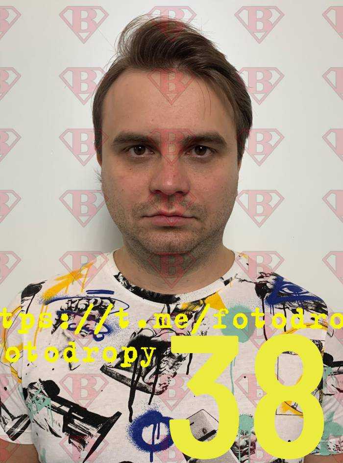 PhotoDrop Male 381